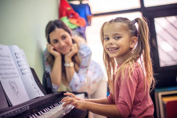 Learn Music the Way You Want: Flexible Programs